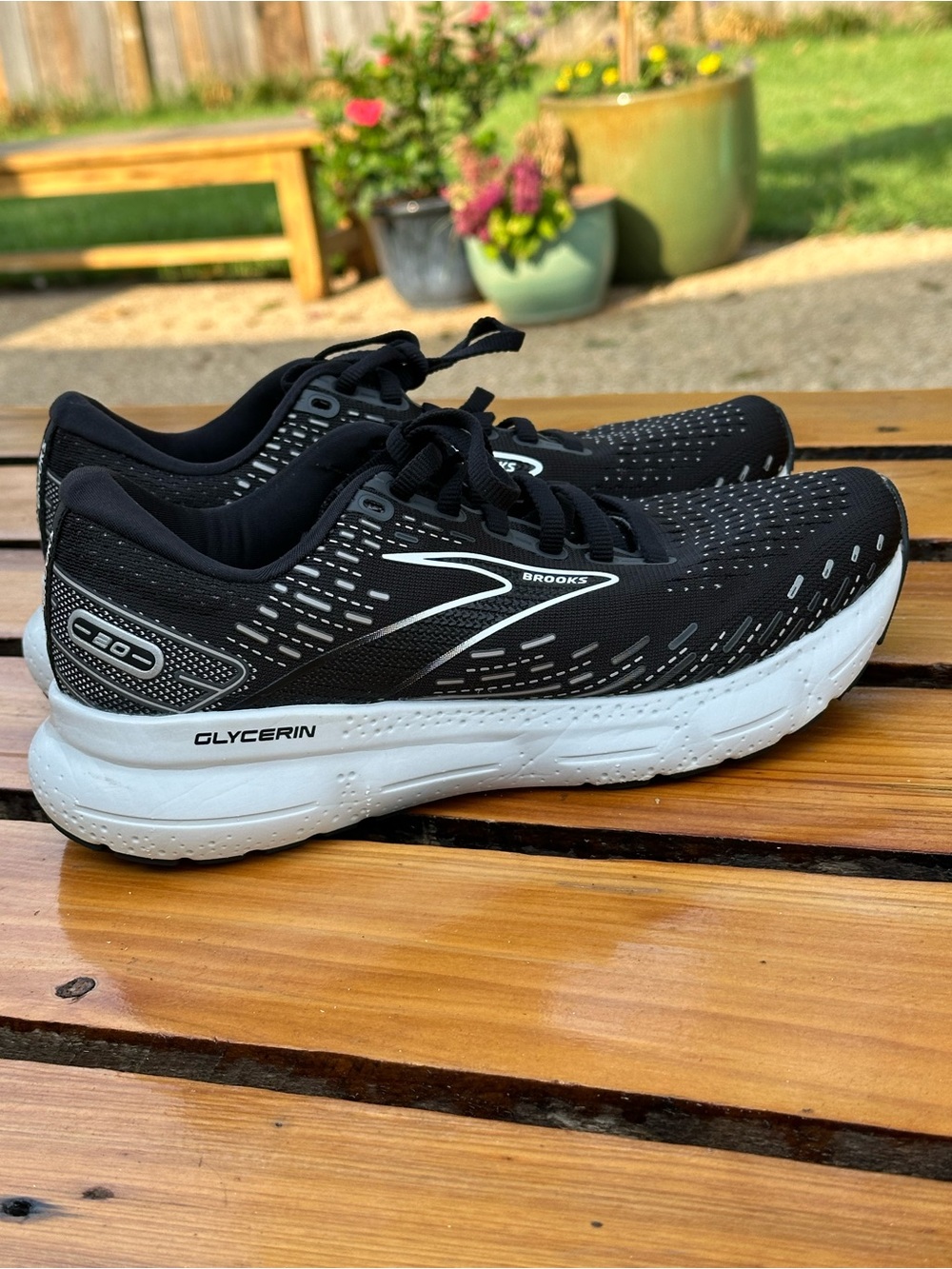 Brooks Glycerin women’s  Running Shoes - Black/White